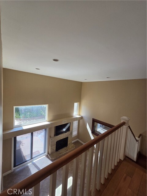 Building Photo - 7 Singingwood