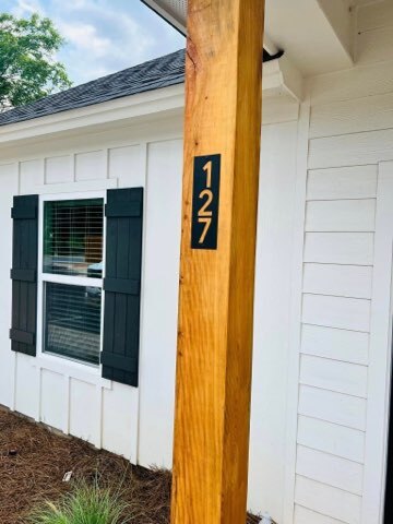 Building Photo - 111 Coon Trl