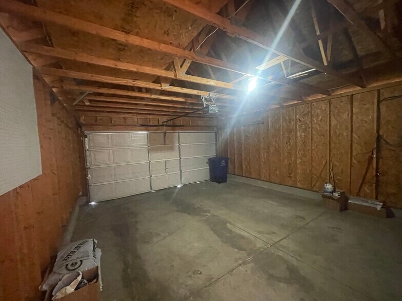 Building Photo - 8311 Carano Way