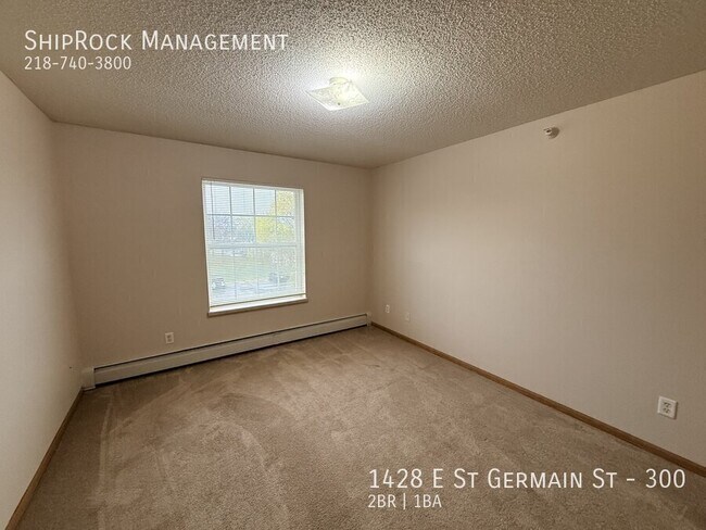 Building Photo - 1428 E St Germain St