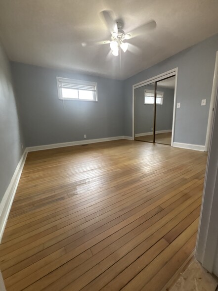 Building Photo - 866 Harlan St