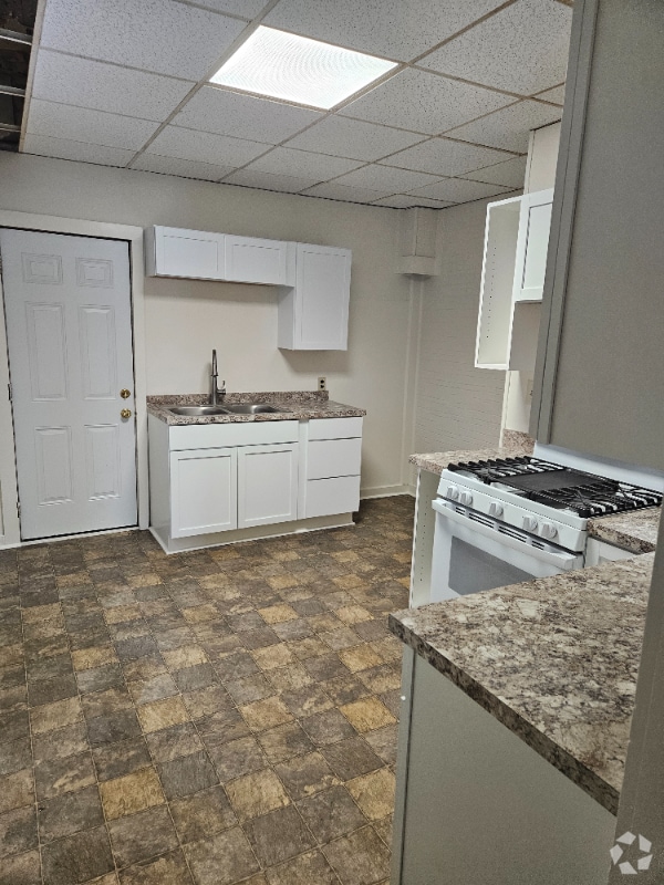 Building Photo - 3917 Burgoon Rd