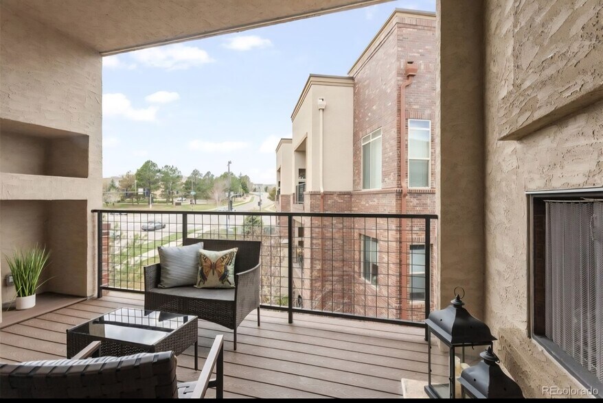 Building Photo - 301 Inverness Way S