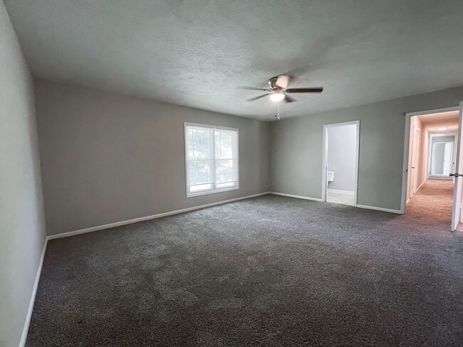 Building Photo - 709 54th St