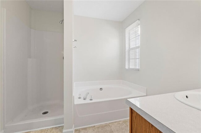 Building Photo - 1330 Labonte Pkwy