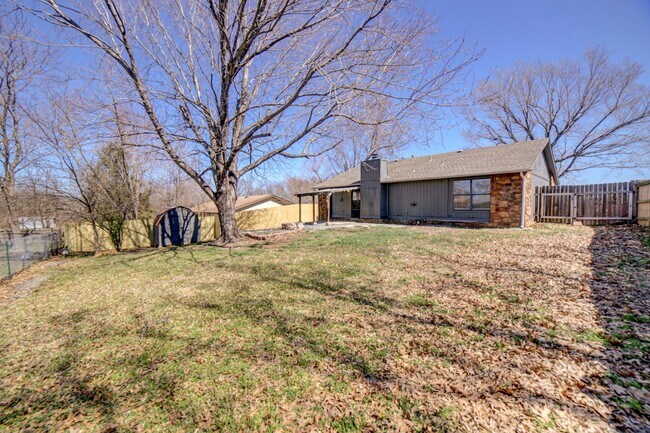 Building Photo - 14628 S Xenophon Ave