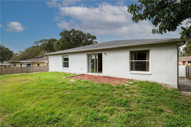 Building Photo - 1039 Dogwood Dr