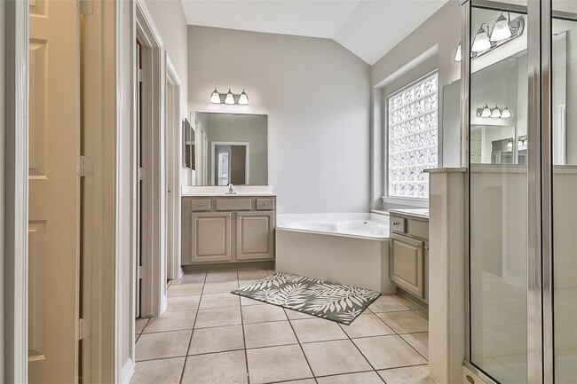 Building Photo - 15318 Bent Twig Way