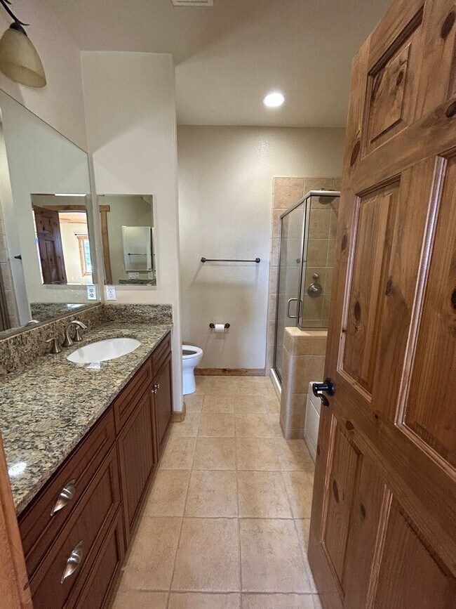 Building Photo - Long-Term Lease: The Ponderosa Meadows Townhouse