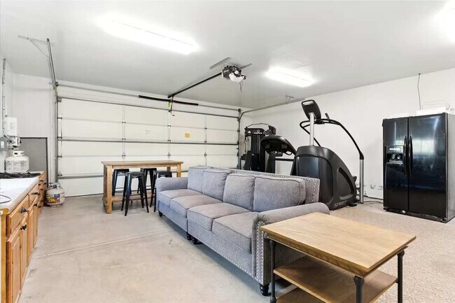 Building Photo - 1670 South Maddi-SI ID1475807P