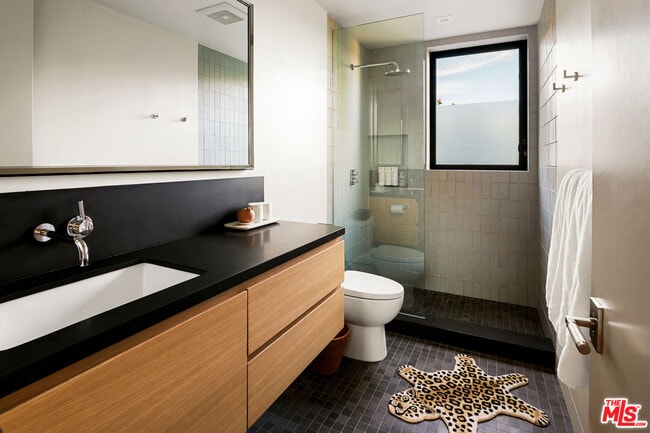 Building Photo - 1030 Somera Rd