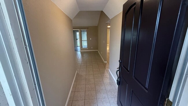 Building Photo - 5566 W Fir Ave