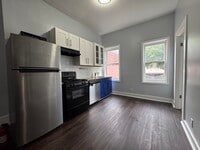 Building Photo - 614 BRAMHALL Ave