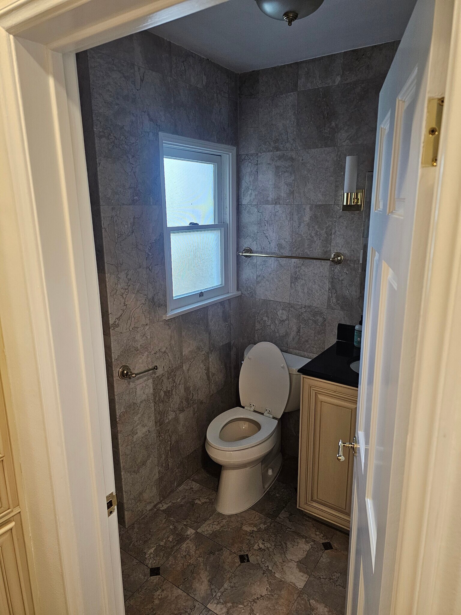 Building Photo - 3250 Lowry Rd