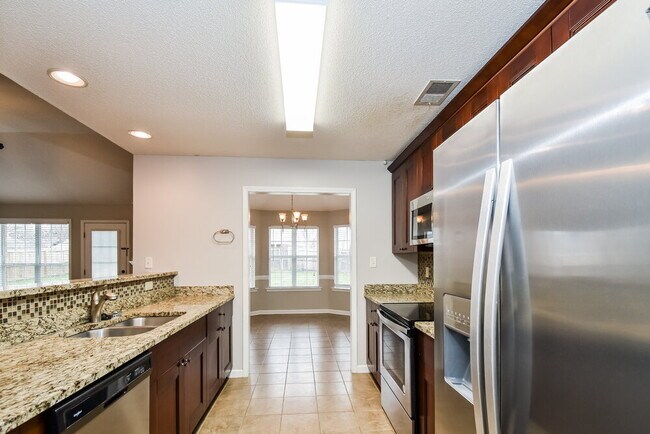 Building Photo - 11616 Leewood Dr