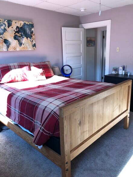 Building Photo - 21 Saint Leo St