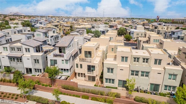 Building Photo - 11297 Gravitation Dr