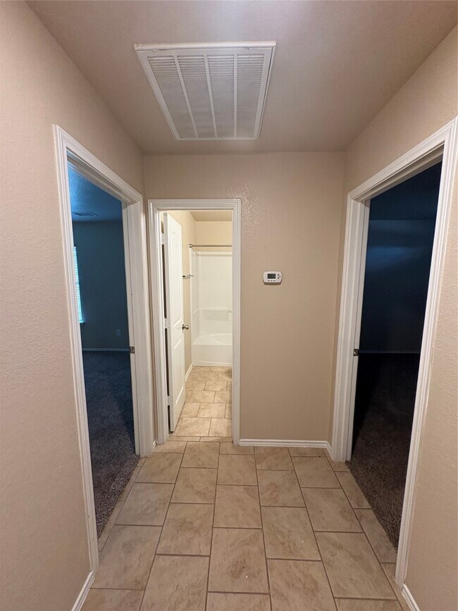 Building Photo - 9602 Paloma Creek Dr