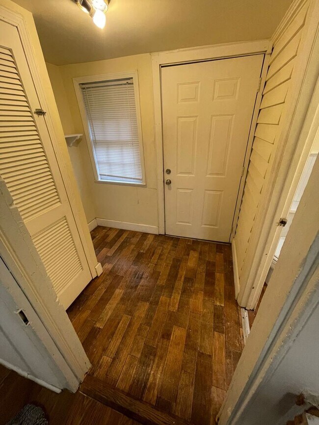 Building Photo - Charming 3BR Home in Olympia – Minutes from USC & Downtown!