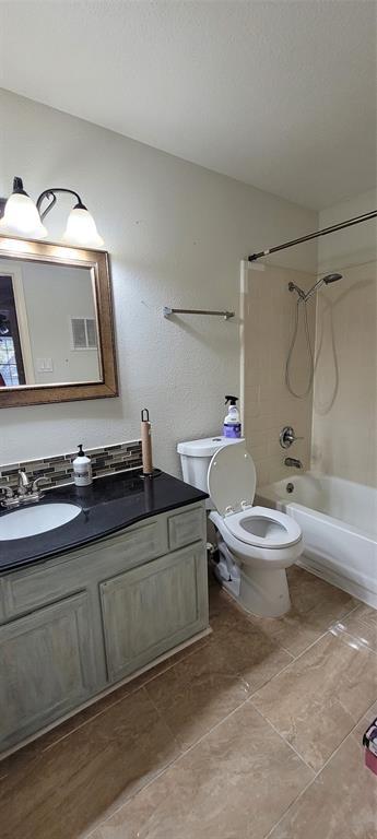 Building Photo - 9700 Leawood Blvd