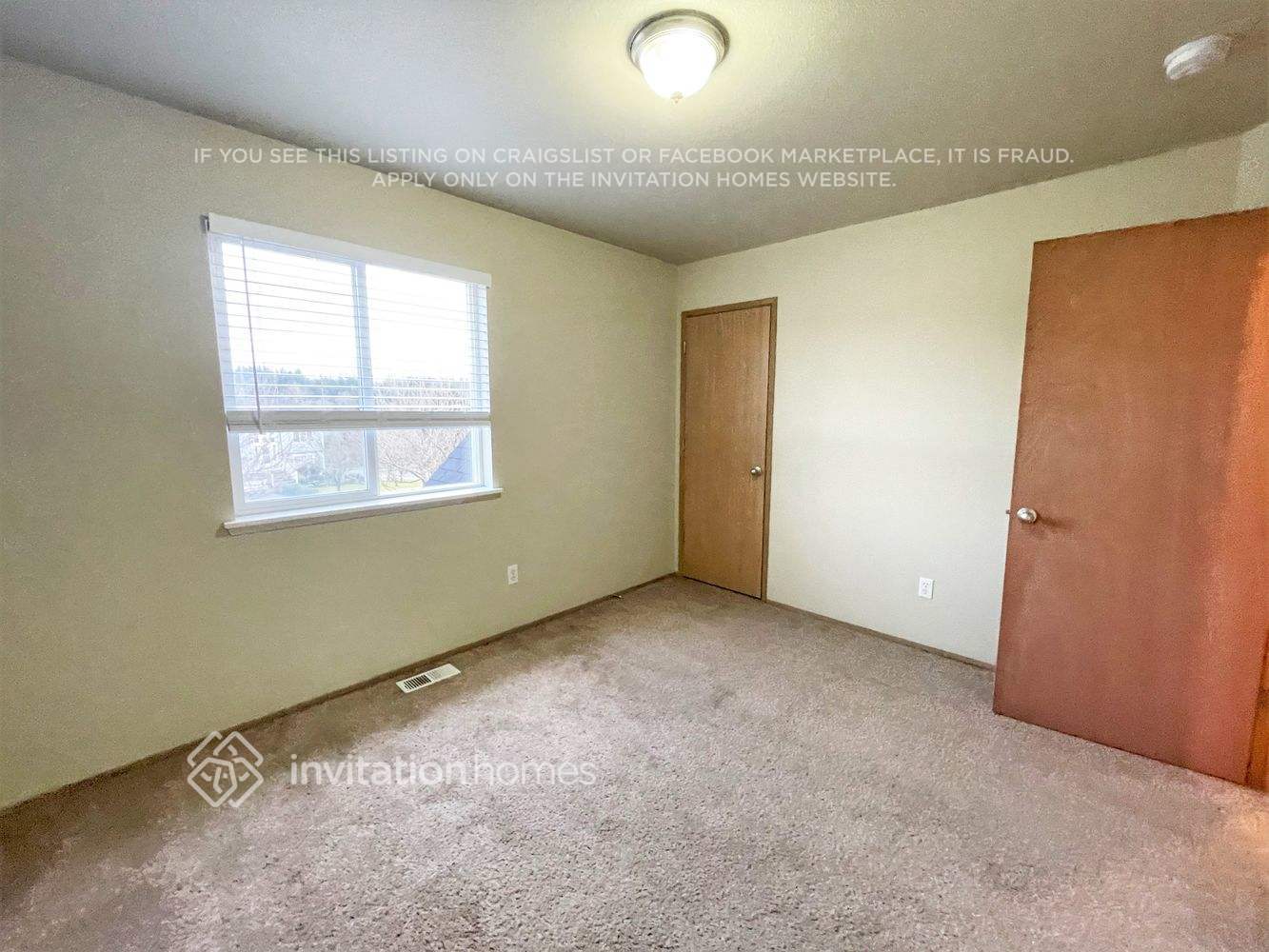 Building Photo - 18006 Panorama Blvd E