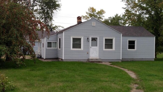Primary Photo - 4 Bedroom/ 3 Bath Home