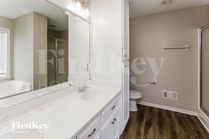 Building Photo - 1116 Fieldstone Dr