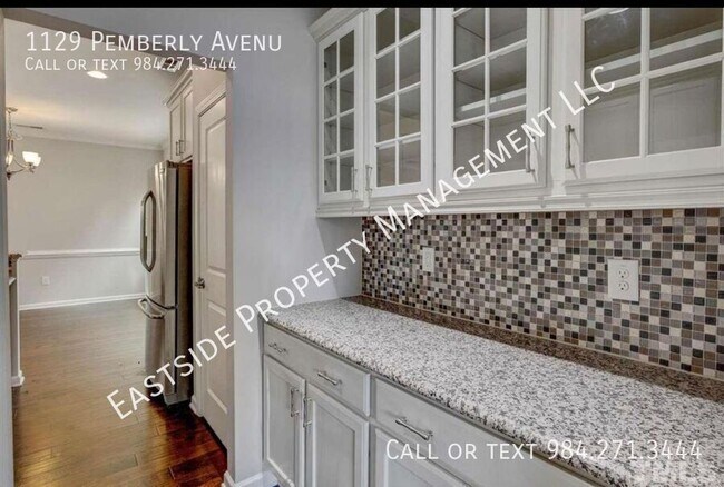 Building Photo - 1129 Pemberly Ave