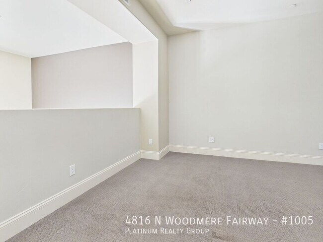 Building Photo - 4816 N Woodmere Fairway
