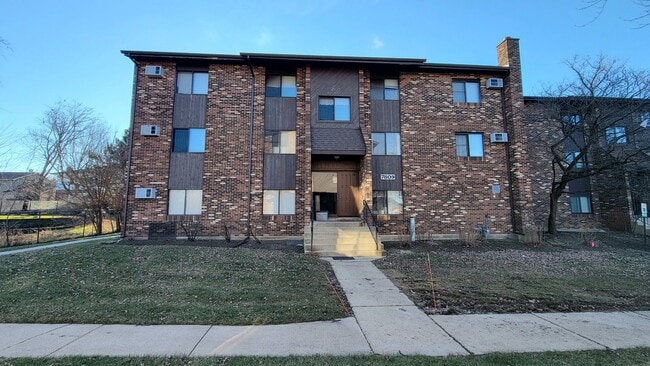 Primary Photo - 7809 Woodward Ave