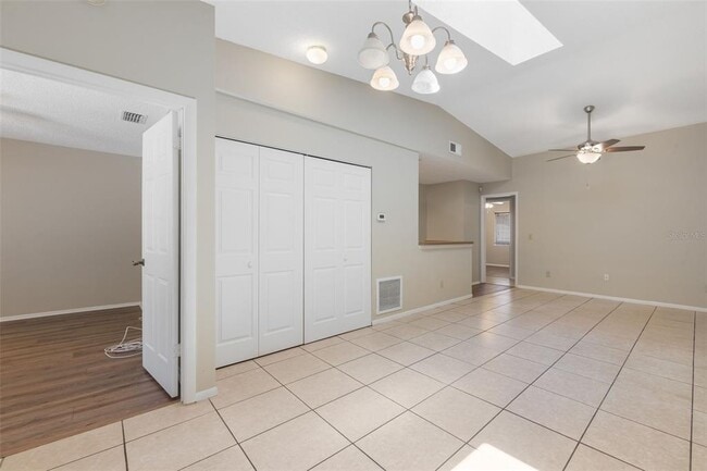 Building Photo - 963 Butterfly Blvd
