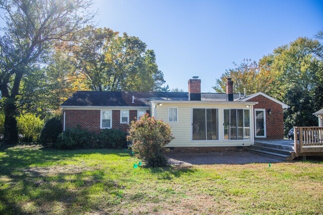 Building Photo - Settle in to this beautiful 3 bed 3 bath in Mechanicsville!