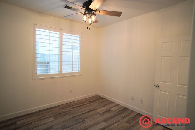 Building Photo - Beautiful Home Located in Rosedale with So...