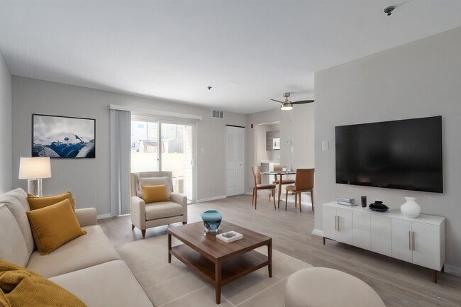 Building Photo - Sophias Place West