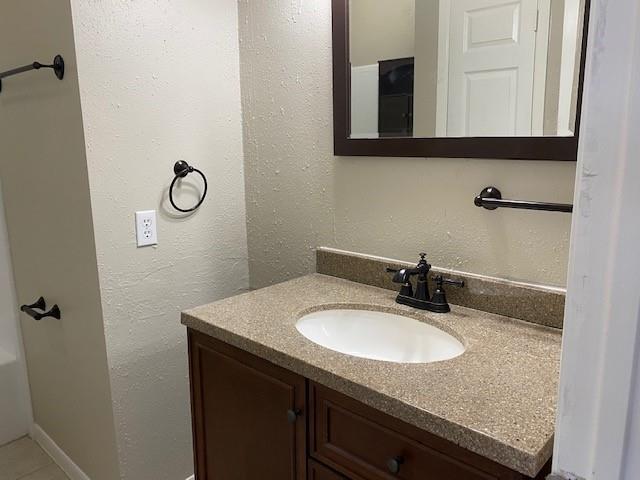 Building Photo - 16402 Quail Run Dr