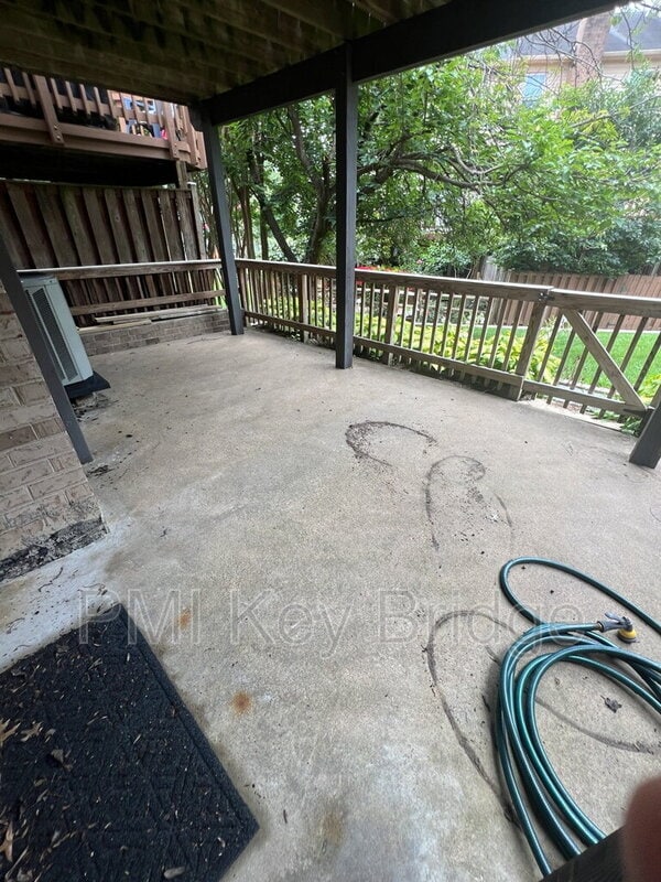 Building Photo - 7427 Salford Ct