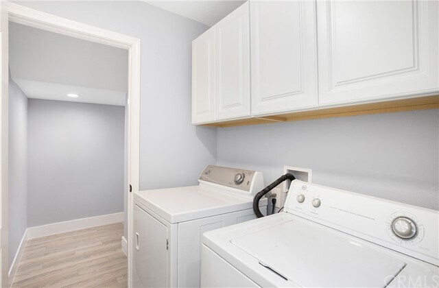 Building Photo - 131 Mira Mesa