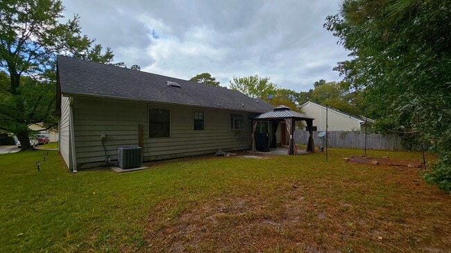 Building Photo - 3 BR 2 BA Summersill Estates