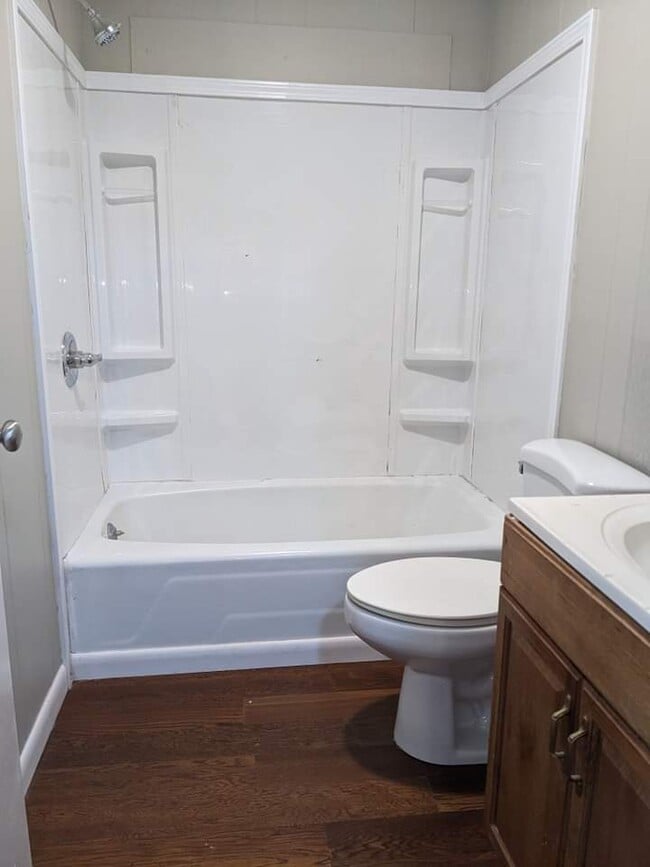 Building Photo - 1317 Moss Hill Dr