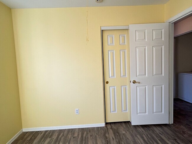 Building Photo - Unique 4 Bedroom, 2 Bathroom with 2 Car Ga...