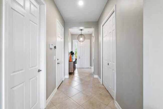 Building Photo - 7883 Clay Mica Ct