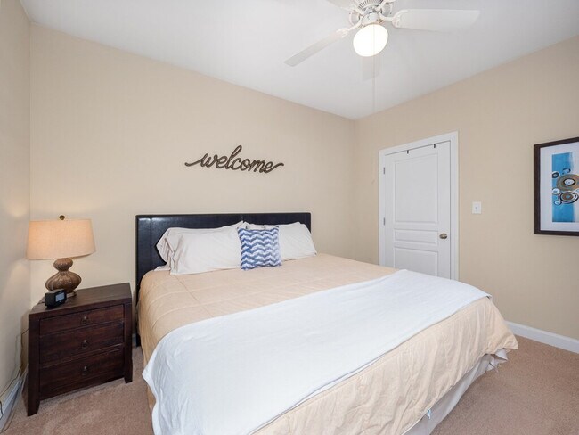 Building Photo - 2200 Piney Plains Rd