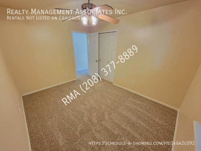 Building Photo - 569 E Heritage Park St