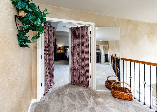 Building Photo - 3615 Oak Meadow Dr