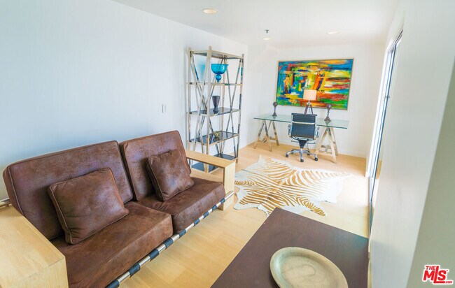 Building Photo - 27102 Malibu Cove Colony Dr