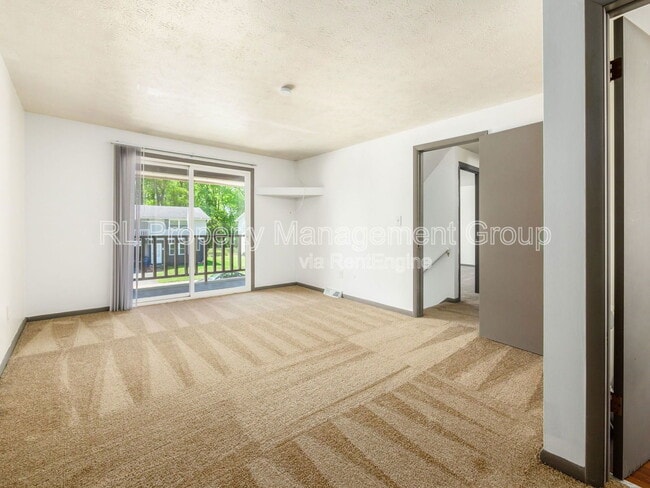 Building Photo - 464 Goshen Ct