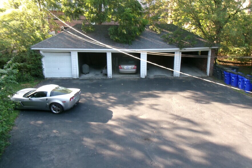 Building Photo - 1954 Guilford Rd
