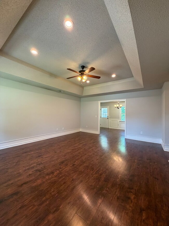 Building Photo - 141 Katina Rd