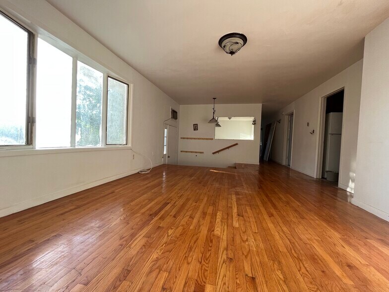 Building Photo - 2 Water Tower Rd