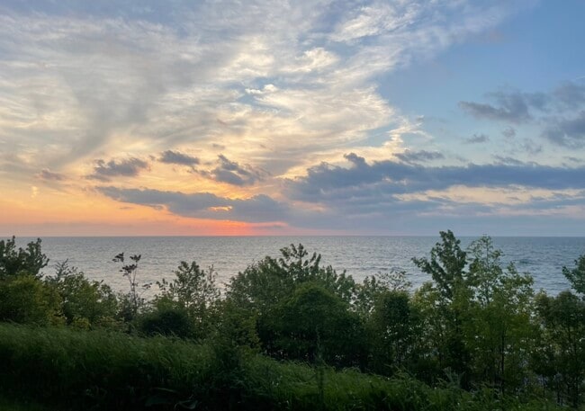 Building Photo - 29 E 221st St